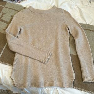 ⭐️XS Oatmeal Banana Republic touch of cashmere Sweater
